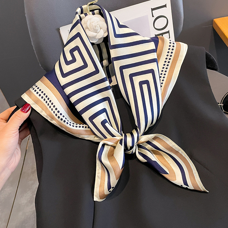 Luxus Marke Halstuch Frühling  – Luxury Skincare Headband Bewertung und Preis